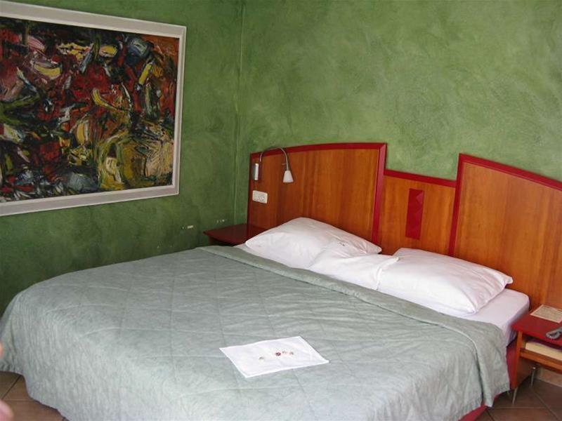 Hotel Mado Cologne Exterior photo